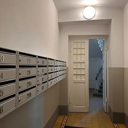 Valdemara 39